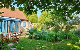 Charmante Maisonnette En Pierre